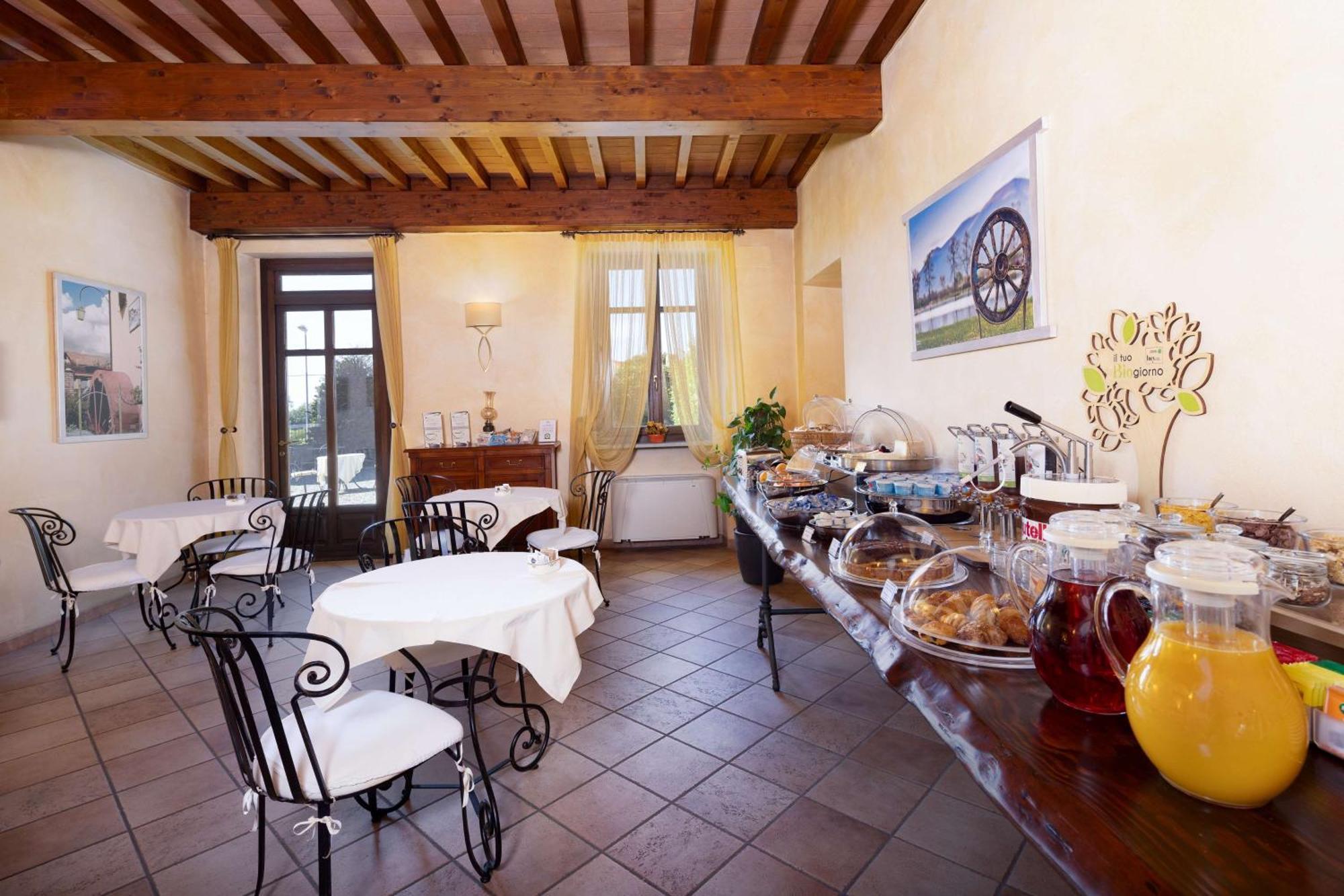 Best Western Plus Hotel Le Rondini سان فرانشيسكو أل كامبو المظهر الخارجي الصورة