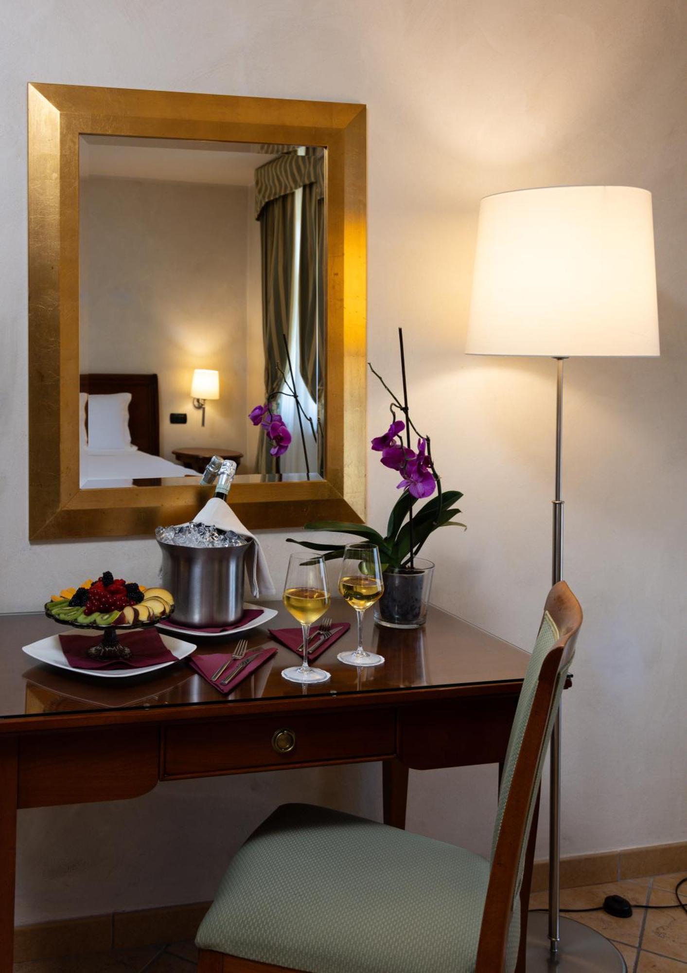 Best Western Plus Hotel Le Rondini سان فرانشيسكو أل كامبو المظهر الخارجي الصورة