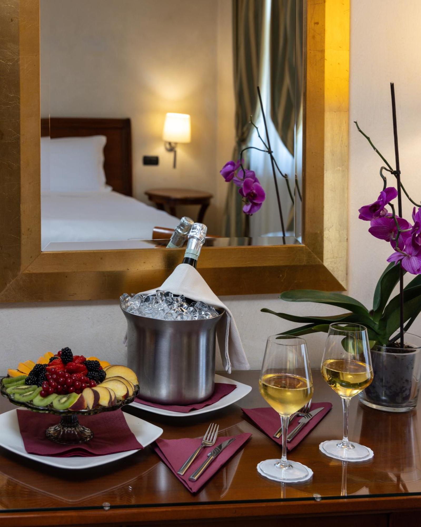Best Western Plus Hotel Le Rondini سان فرانشيسكو أل كامبو المظهر الخارجي الصورة