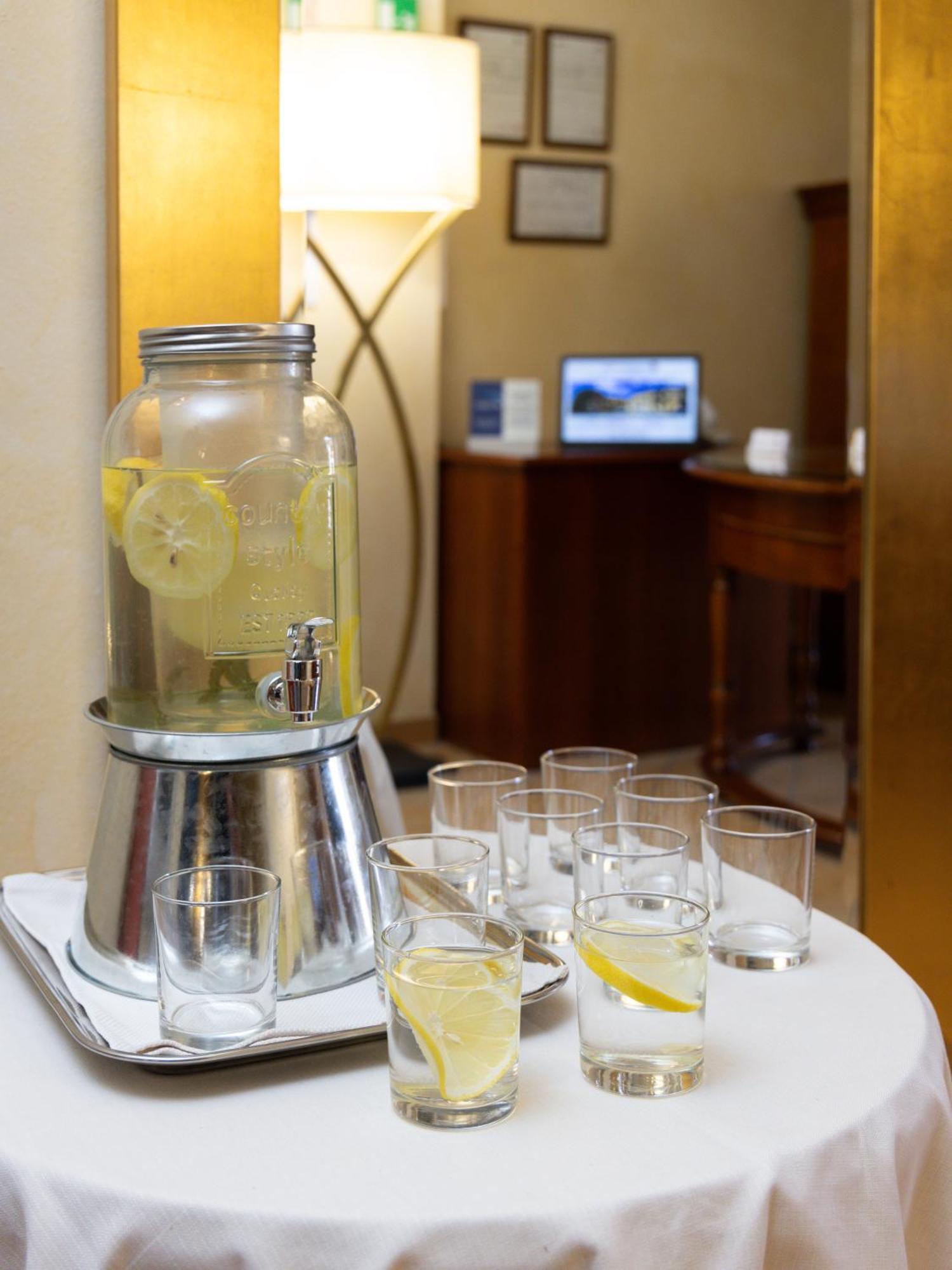 Best Western Plus Hotel Le Rondini سان فرانشيسكو أل كامبو المظهر الخارجي الصورة