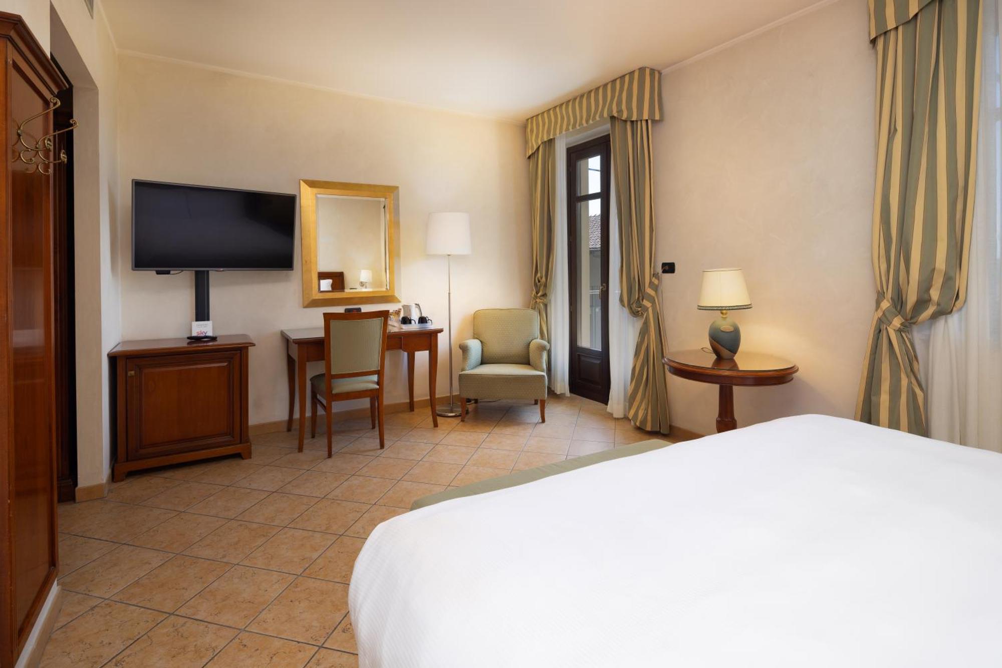 Best Western Plus Hotel Le Rondini سان فرانشيسكو أل كامبو المظهر الخارجي الصورة